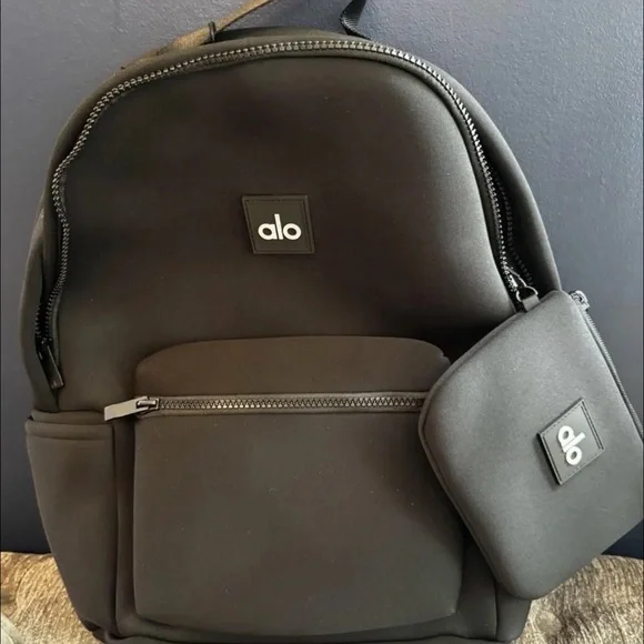 ALO Yoga Classic Black Backpack with Detachable Pouch - Picture 1 of 5